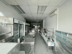 Sims Avenue (D14), Shop House #584735671